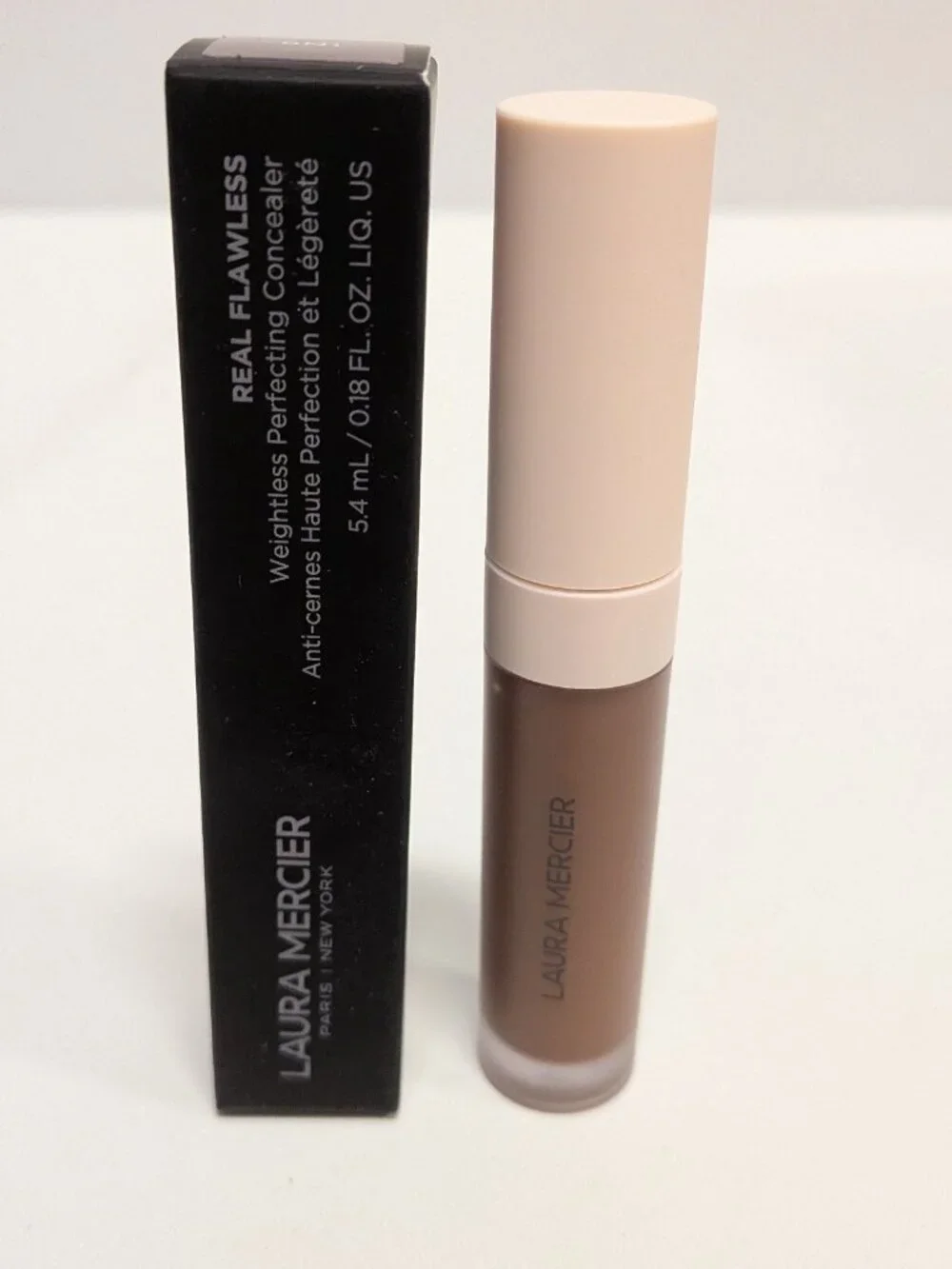 Laura Mercier Real Flawless Weightless Perfecting  Concealer 5W1 NEW